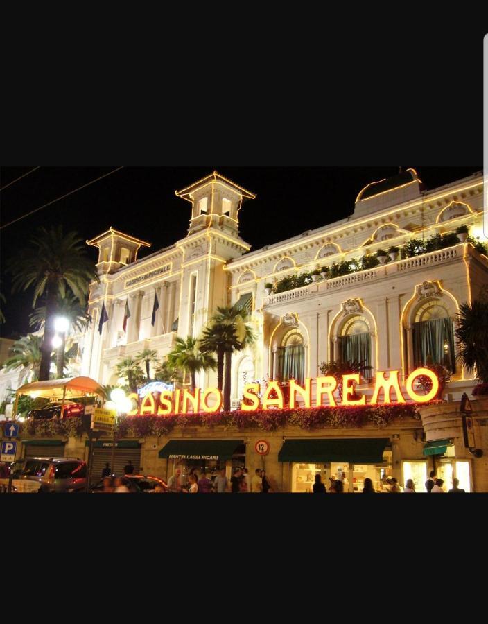 Trilocale Piazza Colombo Apartment Sanremo Exterior foto